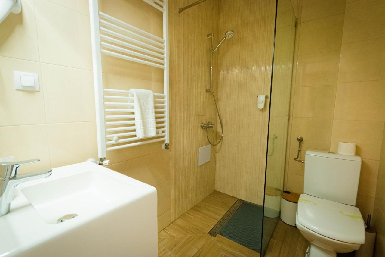 Paunasul Codrilor Campulung Moldovenesc Ngoại thất bức ảnh